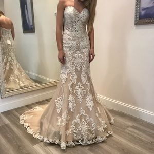 Stella York Wedding Gown Dress